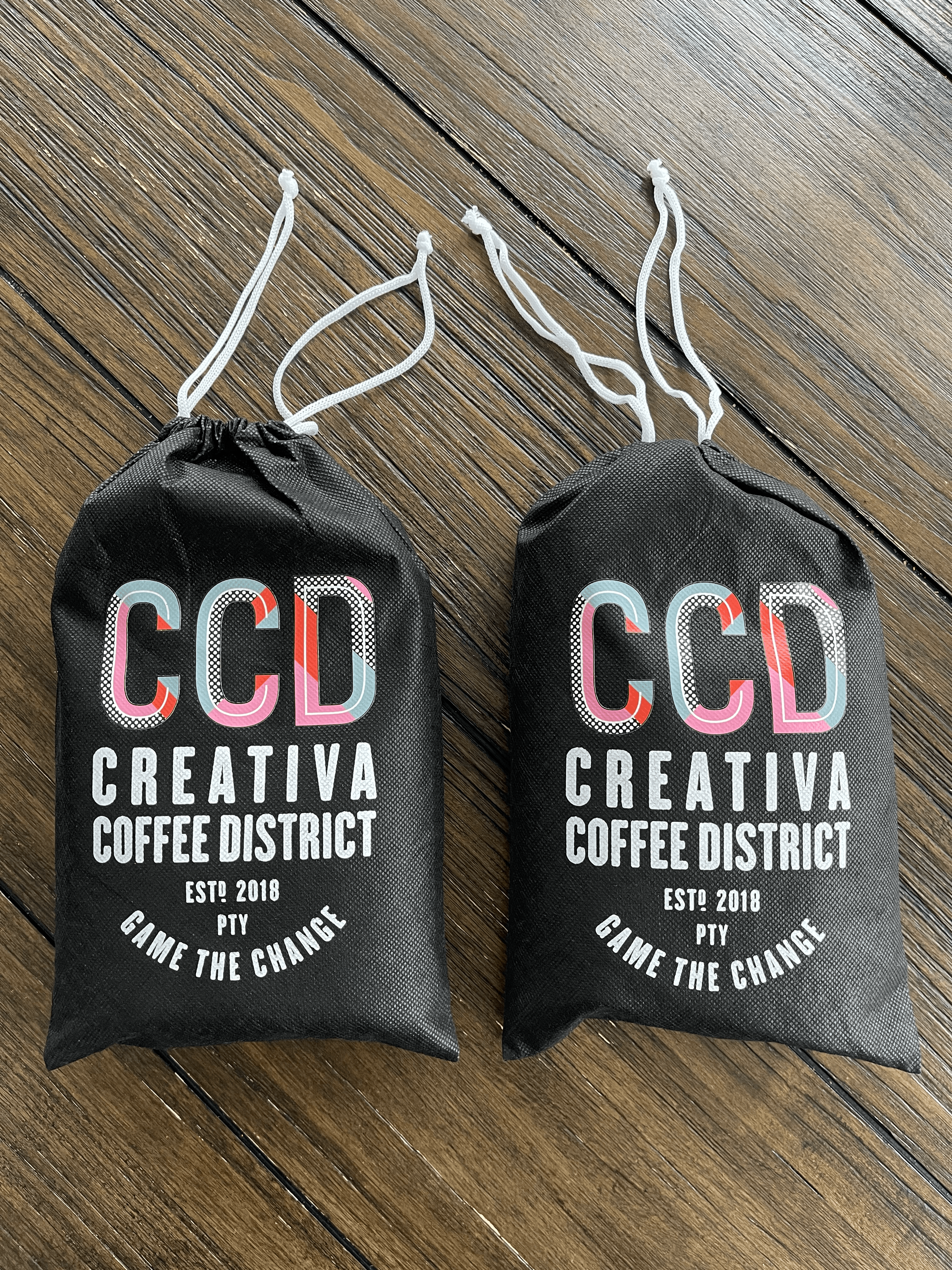 GUMMY PEAR: Panama Creativa Coffee District